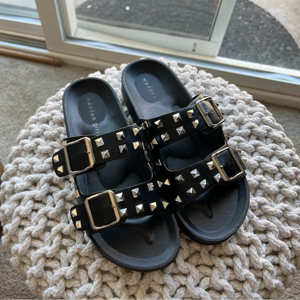 Madden girl studded slides